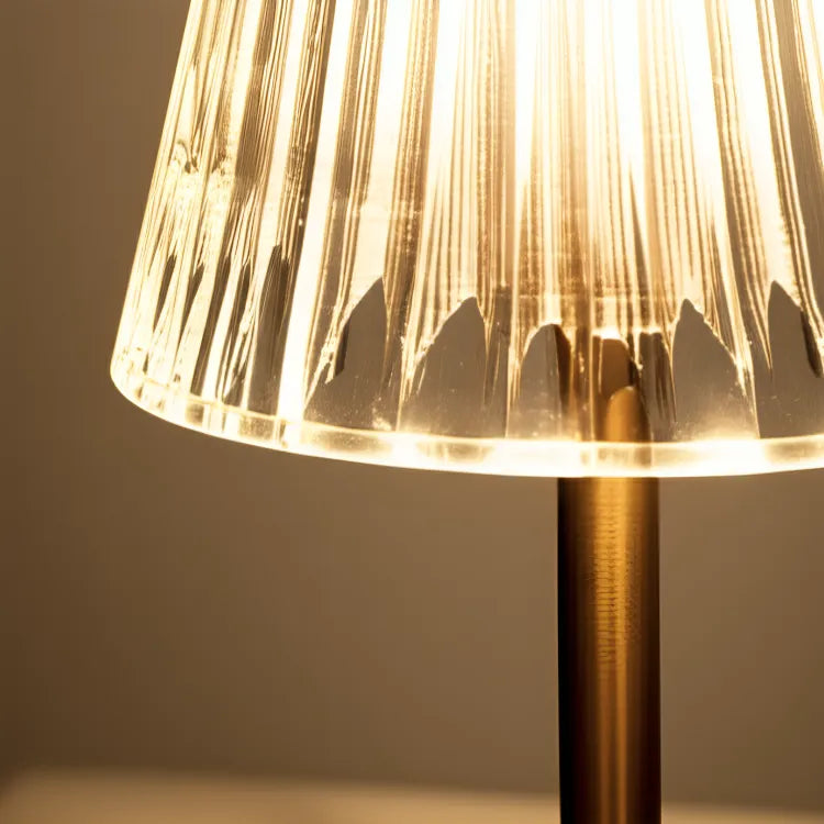 luminaria-abajur-de-mesa-led-cristal-retro-modernize-foto-detalhe-cupula-de-abajur