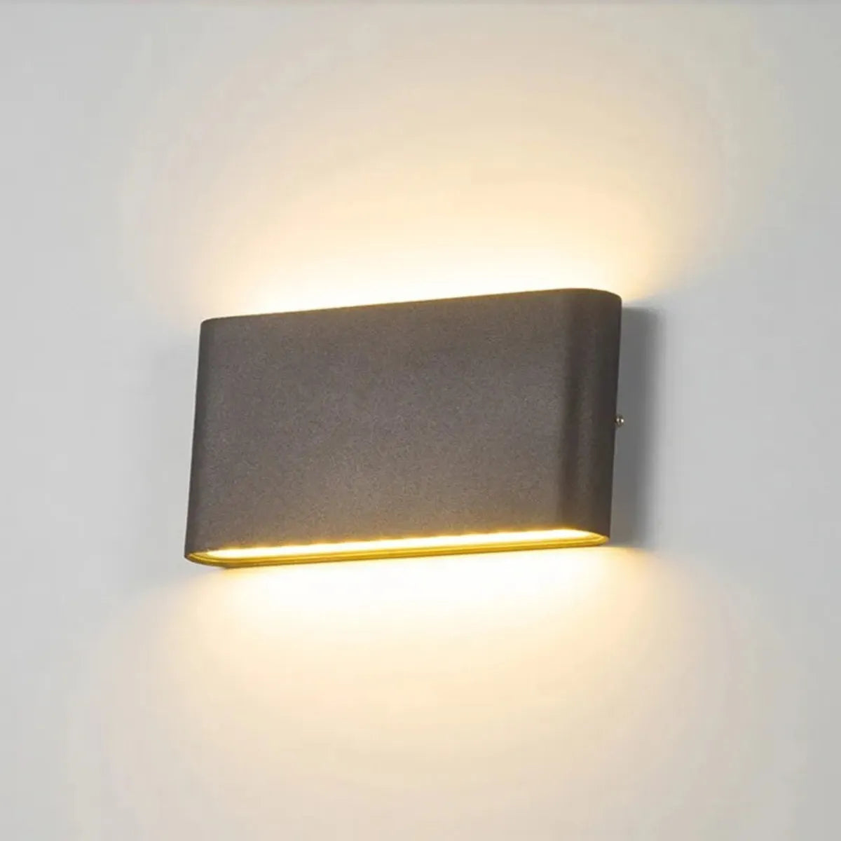 luminaria-de-parede-arandela-led-minimalista-preta-modernize-foto-frente-arandela-iluminando-ambiente-neutro