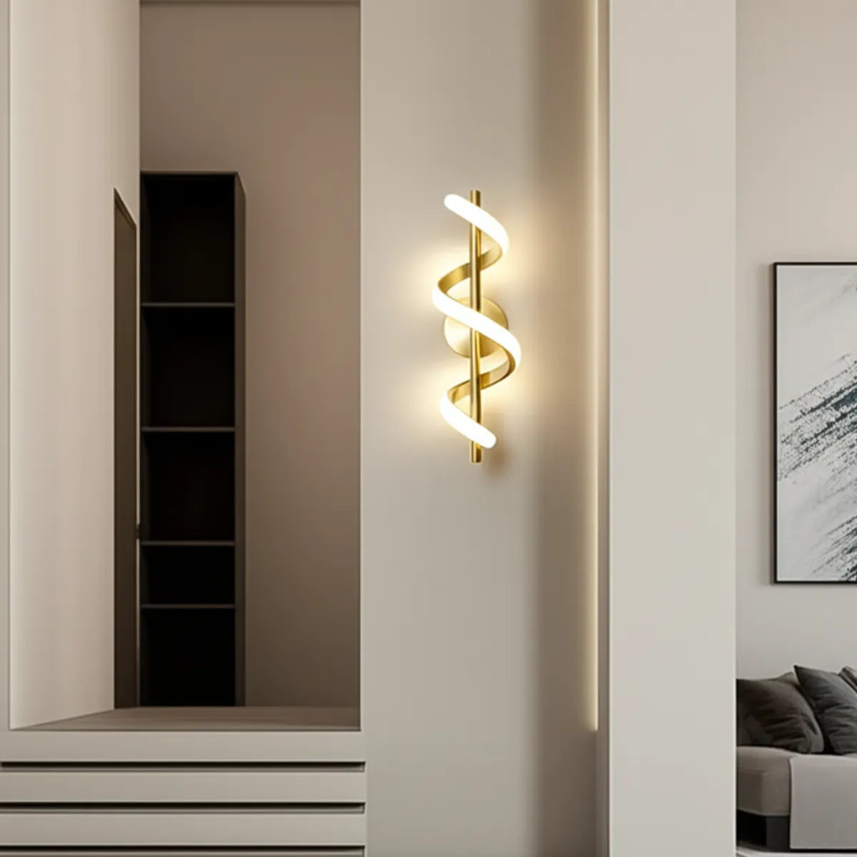 luminaria-de-parede-arandela-led-serpentina-dourada-modernize-foto-frontal-luminaria-espiral-em-parede-branca-de-casa-moderna