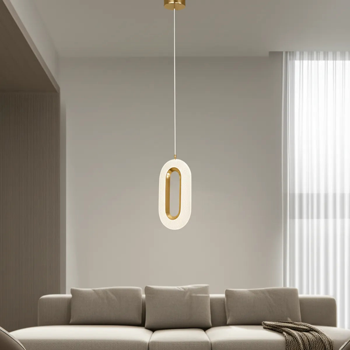 luminaria-de-teto-pendente-led-cristal-dourada-modernize-foto-luminaria-pendente-cristal-em-sala-minimalista-luxuosa