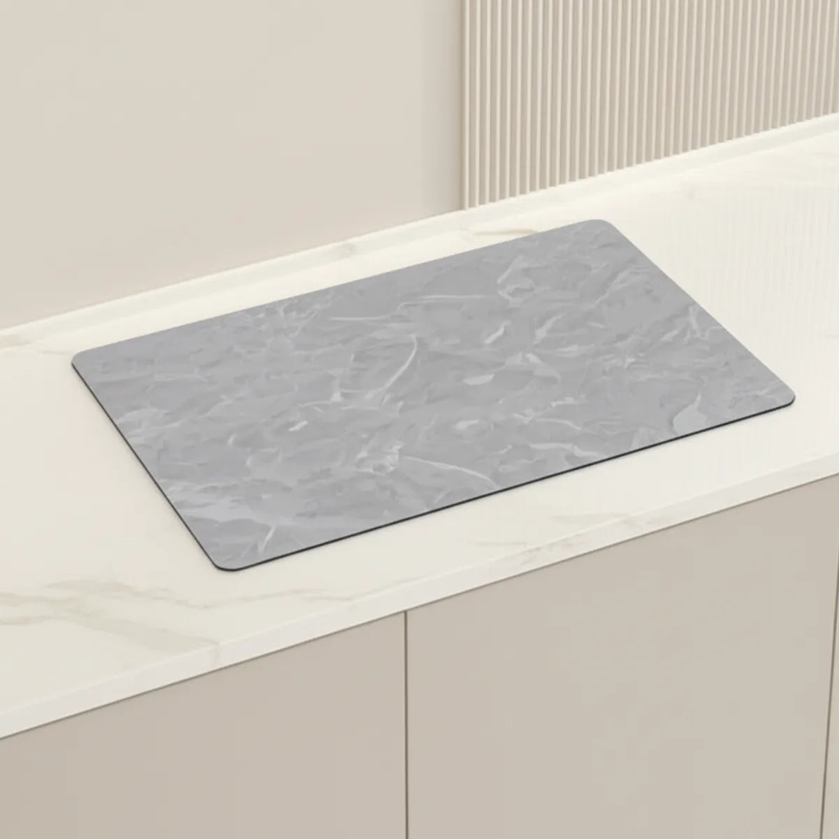 tapete-para-pia-de-cozinha-absorvente-cinza-marmore-modernize-foto-tapete-absorvente-em-bancada