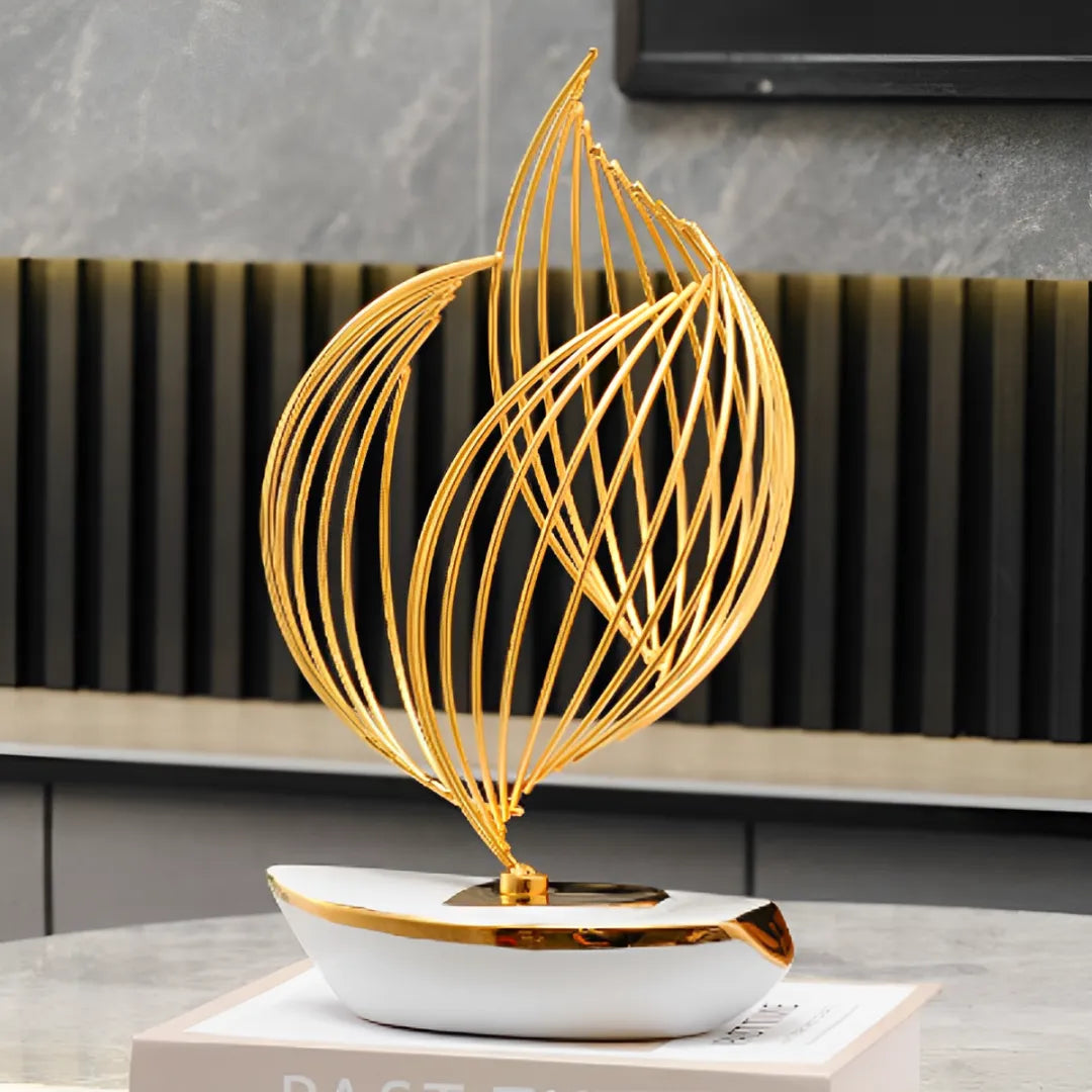 escultura-decorativa-barco-a-vela-branco-gold-modernize-foto-frente-escultura-sobre-a-mesa-em-ambiente-claro-moderno