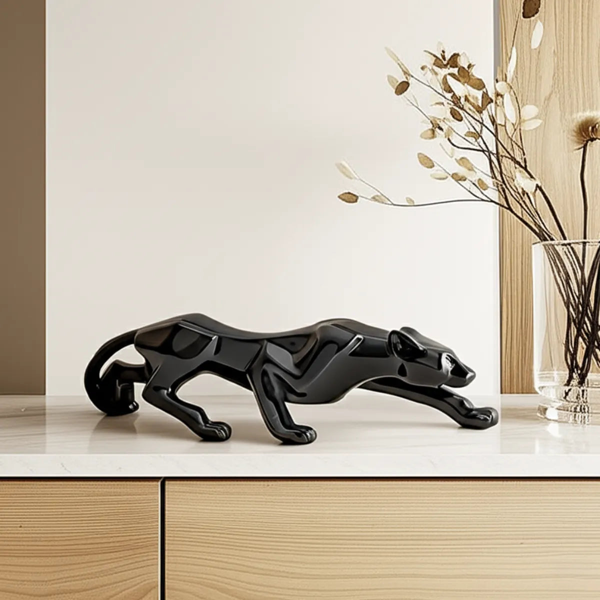 escultura-decorativa-pantera-negra-de-gesso-modernize-foto-pantera-em-balcao-branco-ambiente-claro
