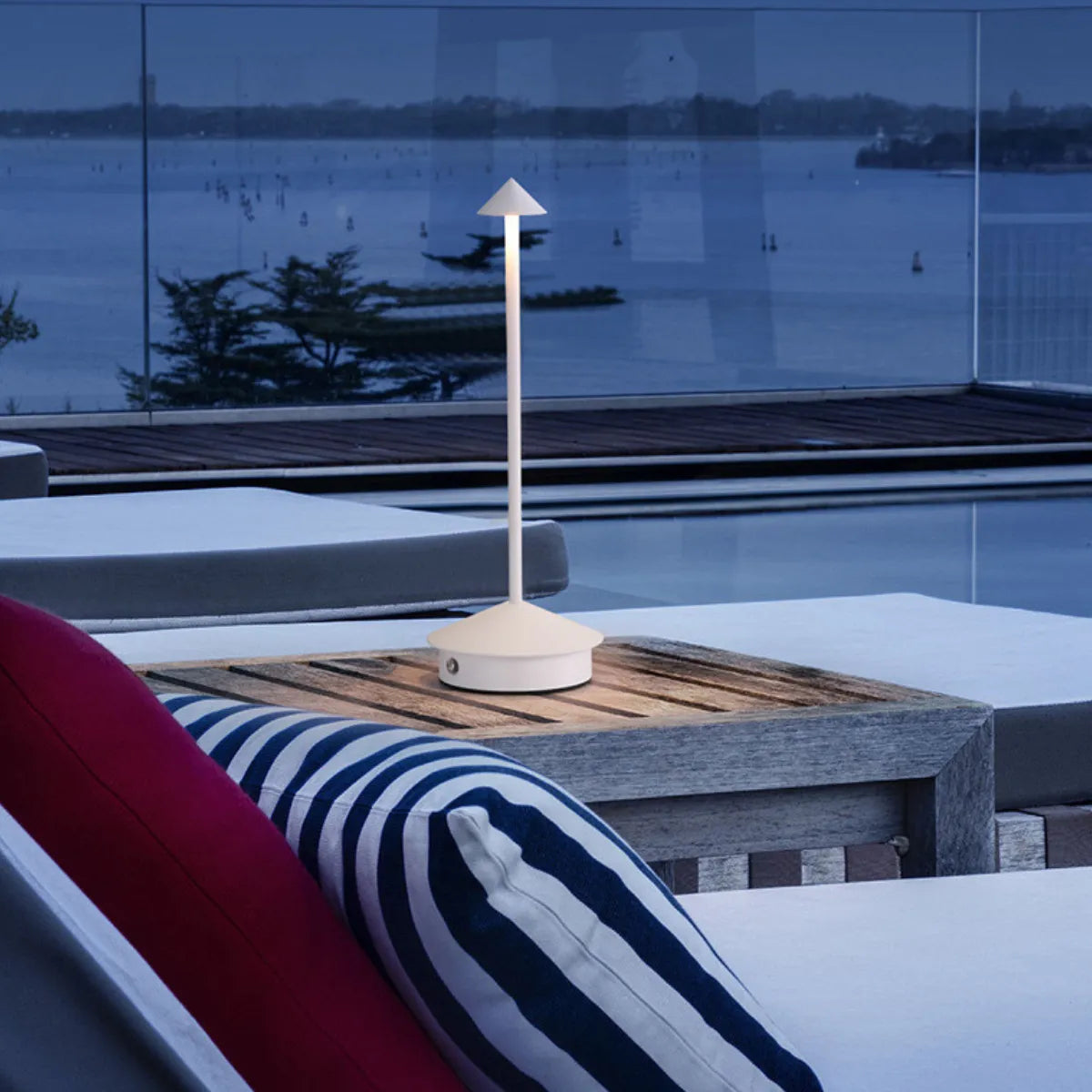 luminaria-abajur-de-mesa-led-cogumelo-modernize-foto-luminaria-de-mesa-ambiente-moderno