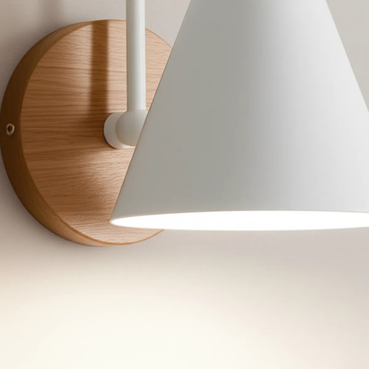 luminaria-abajur-de-parede-arandela-led-charmant-branca-modernize-foto-zoom-abajur-branco-aceso-fixado-em-parede-neutra