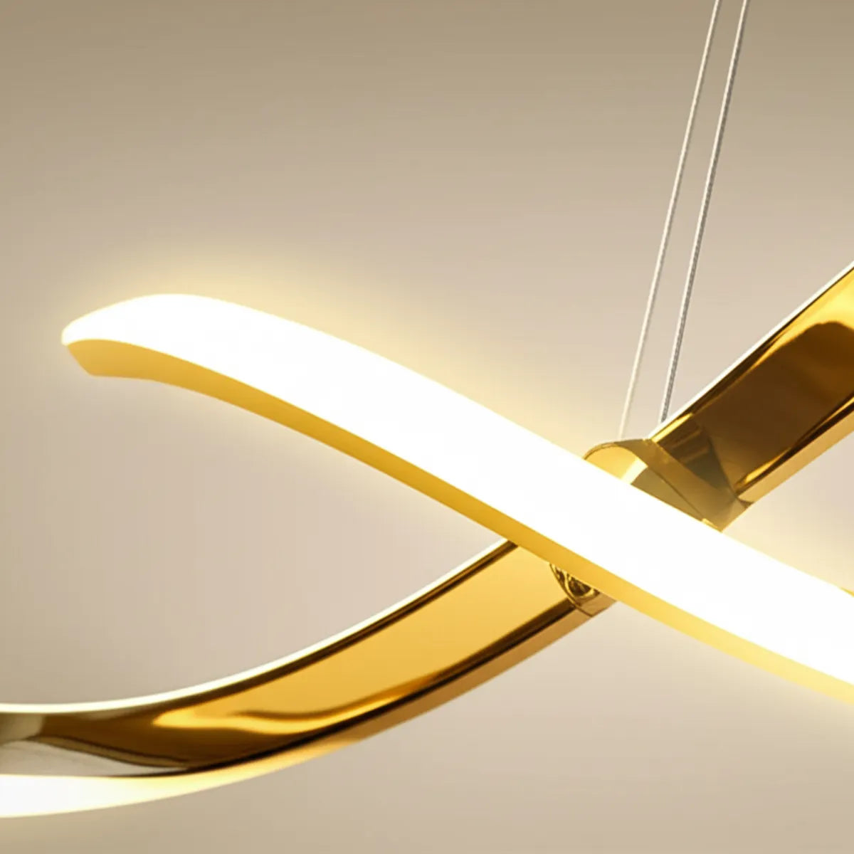luminaria-de-teto-lustre-pendente-led-ondulado-modernize-foto-frente-detalhe-luz-luminaria-ambiente-neutro-bege-aluminio-metal-rose-gold