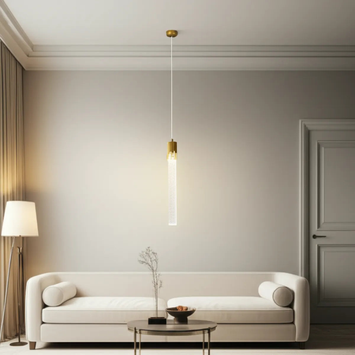 luminaria-de-teto-pendente-led-cristal-cilindrico-modernize-foto-frente-luminaria-inteira-iluminando-ambiente-moderno-neutro-bege